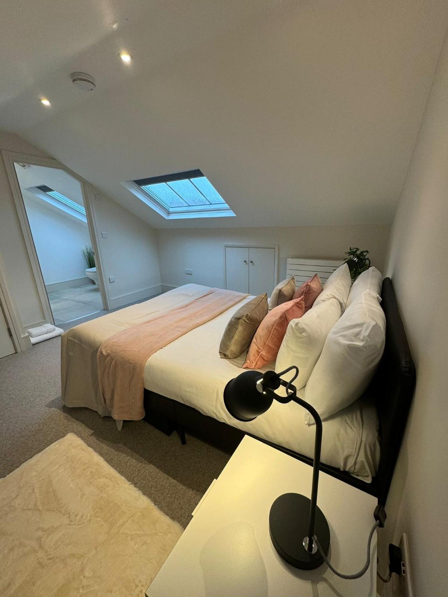 Osbourne House Pink 2 Bed, 2 And Half Bath Birmingham Exterior foto