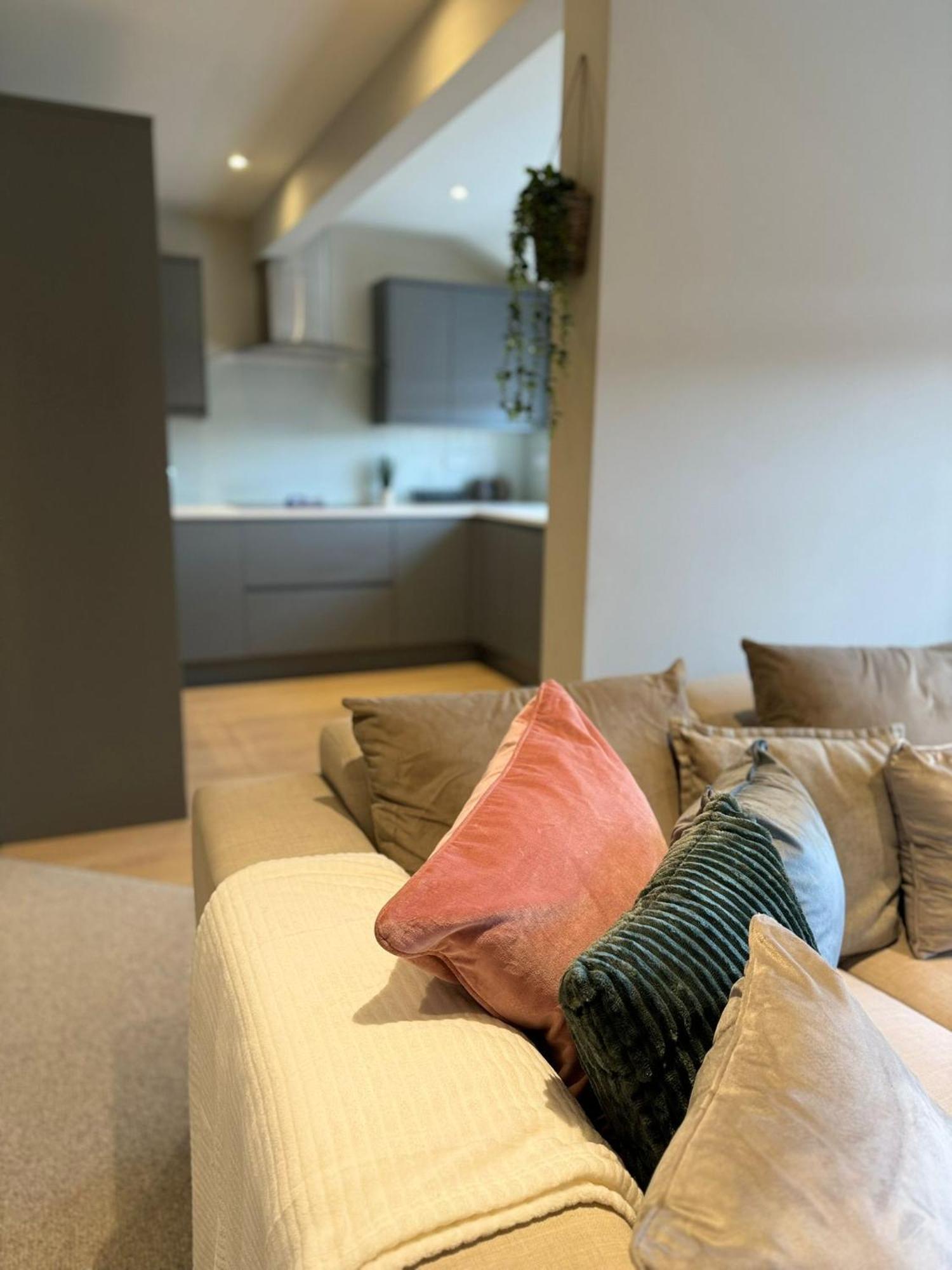 Osbourne House Pink 2 Bed, 2 And Half Bath Birmingham Exterior foto