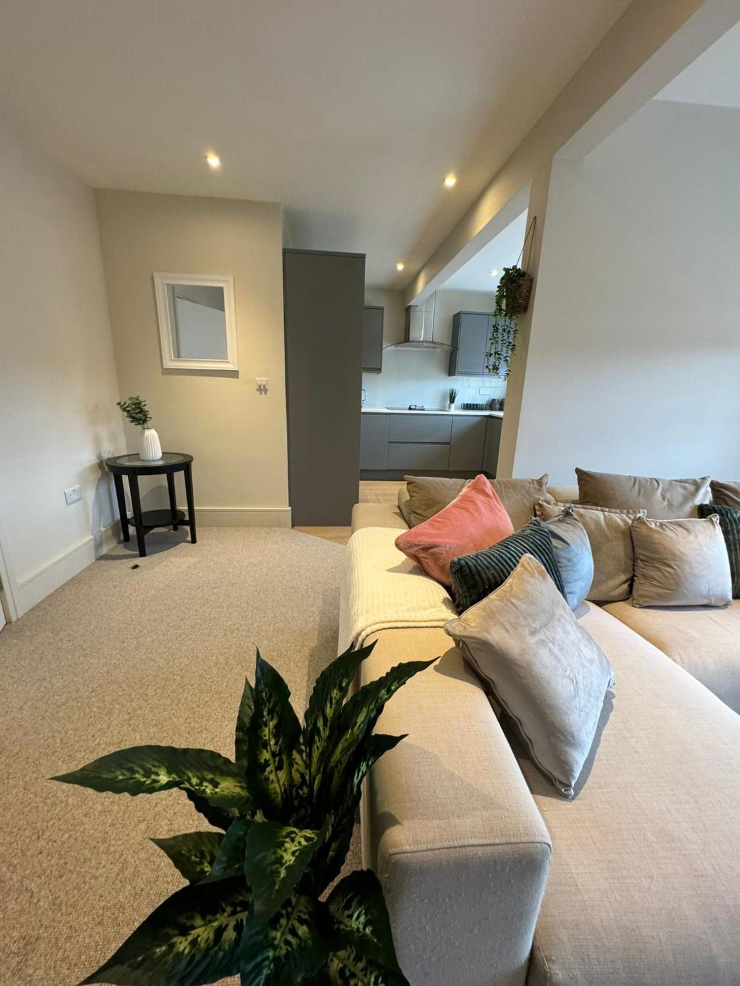 Osbourne House Pink 2 Bed, 2 And Half Bath Birmingham Exterior foto